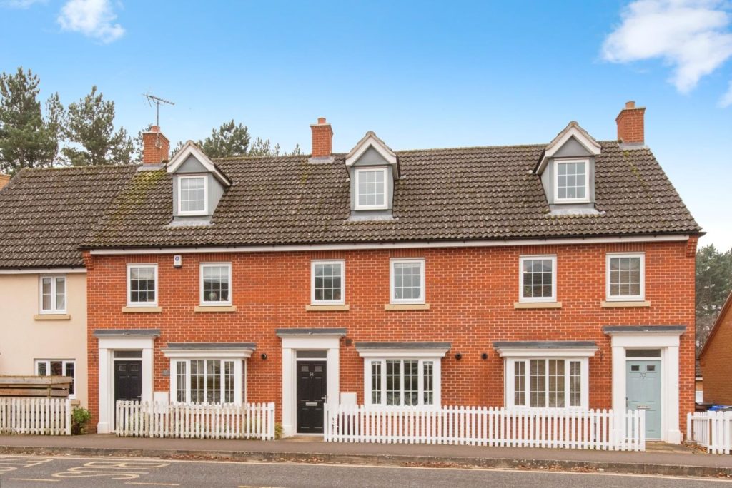 Hundred Acre Way, Red Lodge