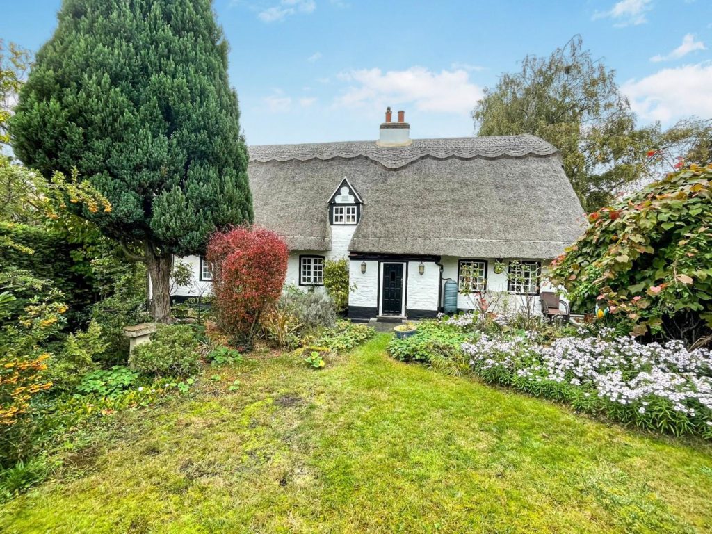 West Hall Road, Mundford