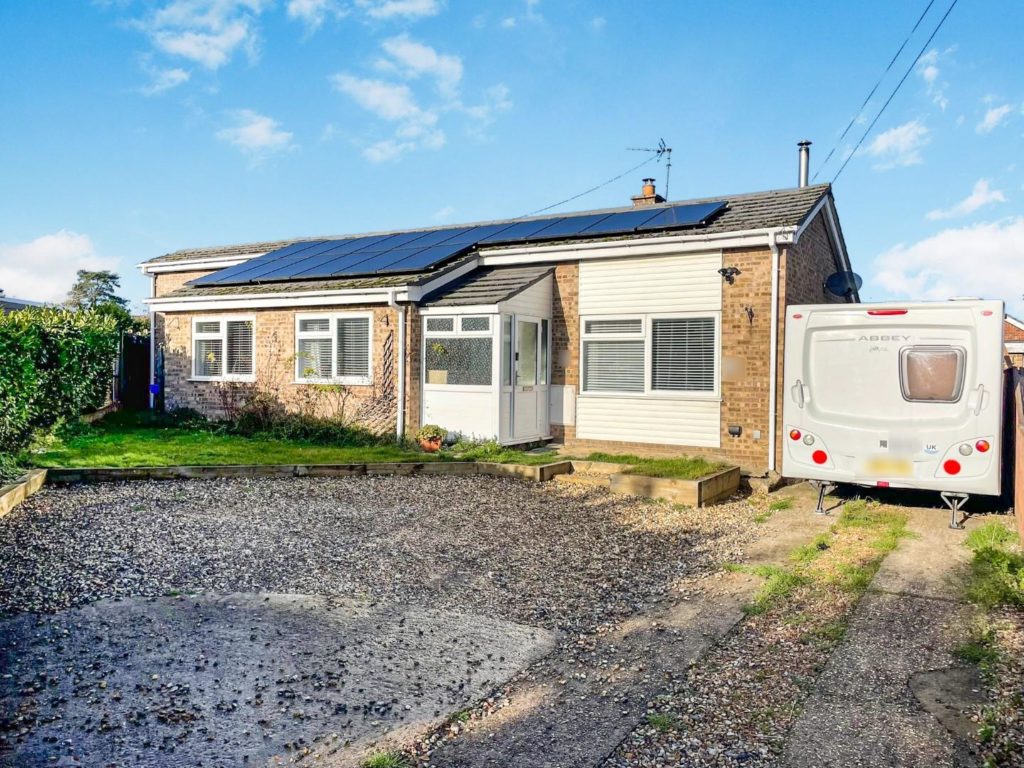 Shadwell Close, Weeting