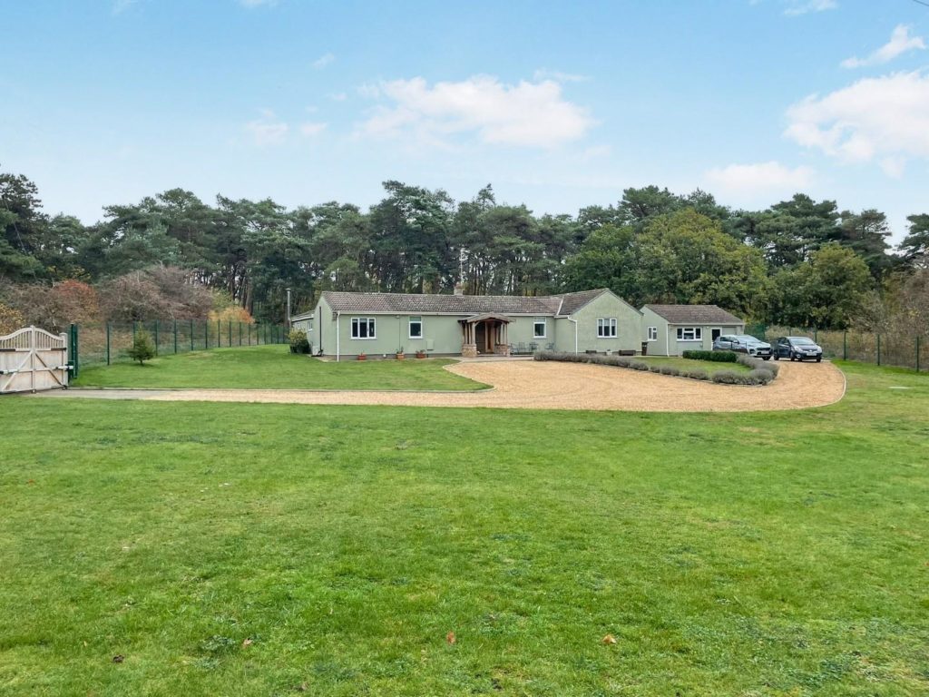 Brandon Road, Methwold