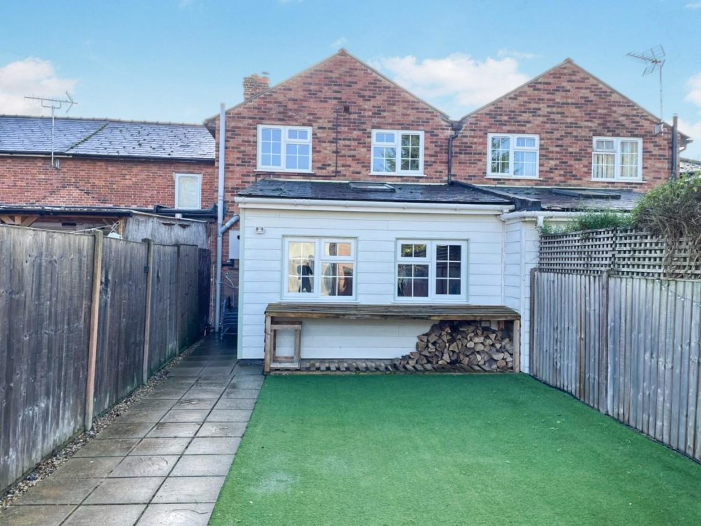 Redbrick Cottages, Weeting
