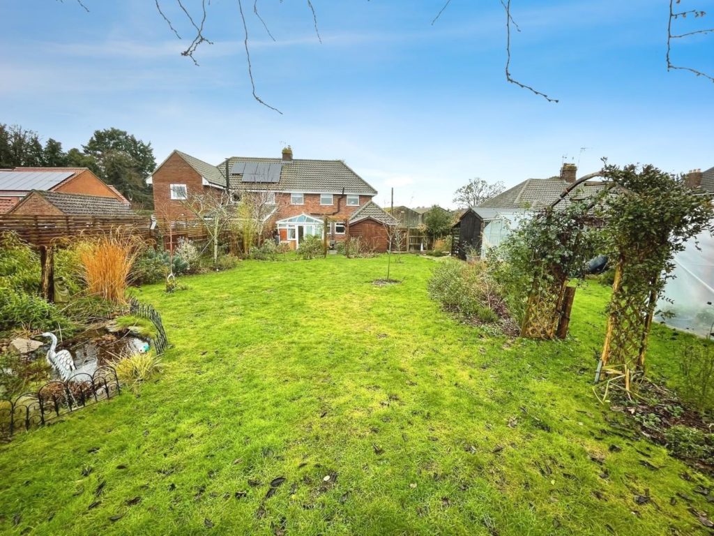 St. Georges Terrace, Gooderstone