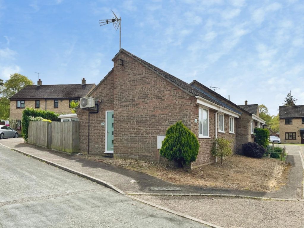 Willow Close, Brandon