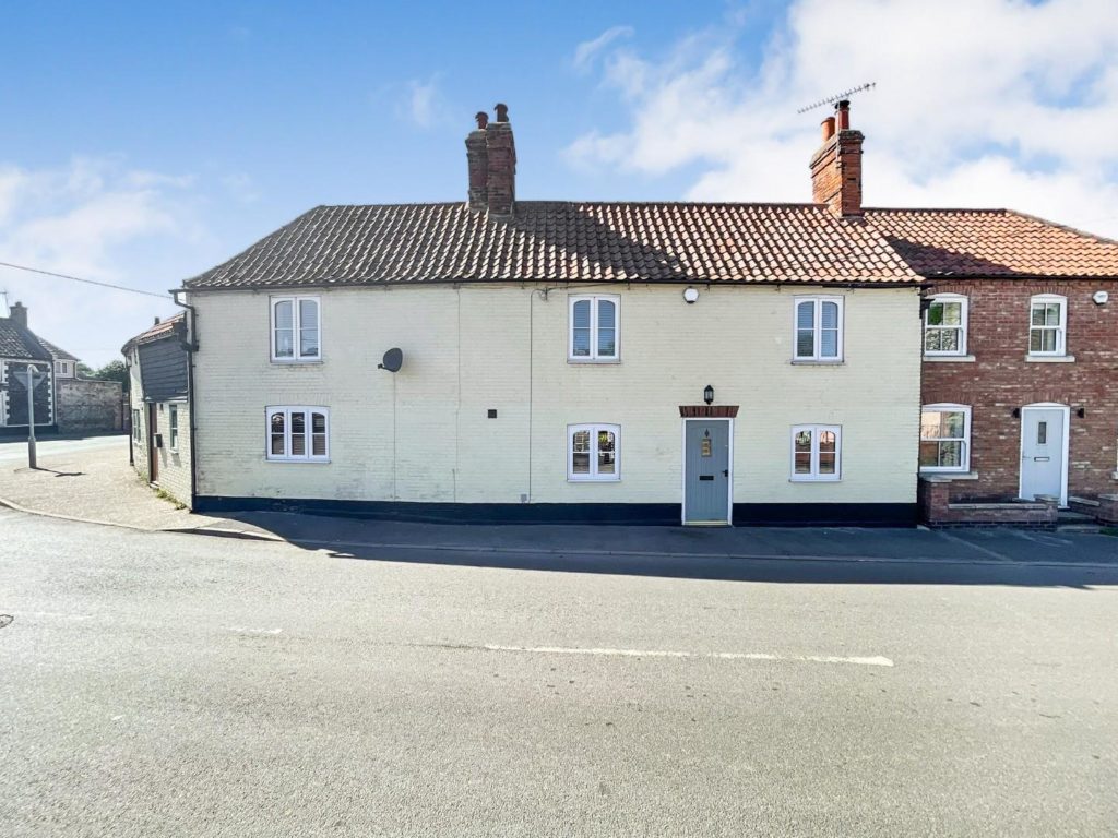 Short Beck, Feltwell