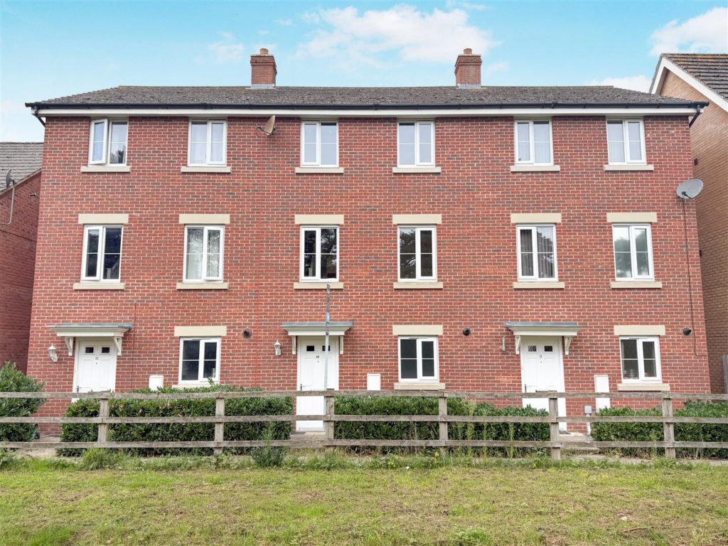 Rose Court, Red Lodge