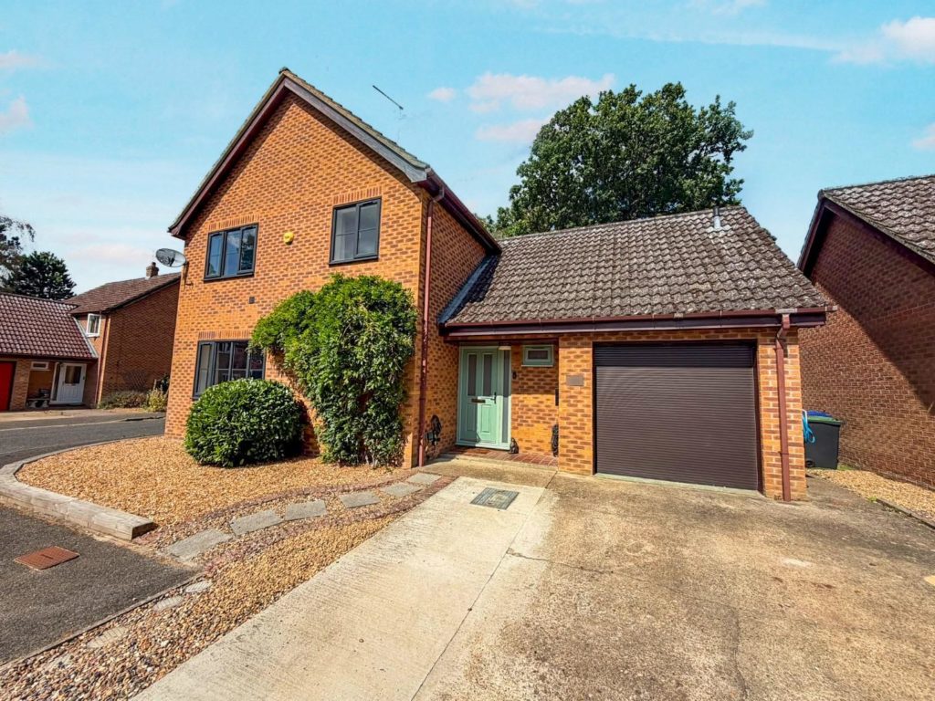 Walton Way, Brandon
