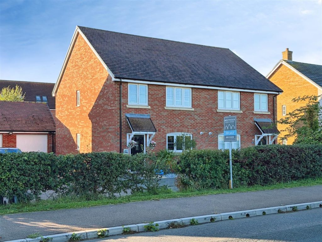 Mace Road, Mildenhall