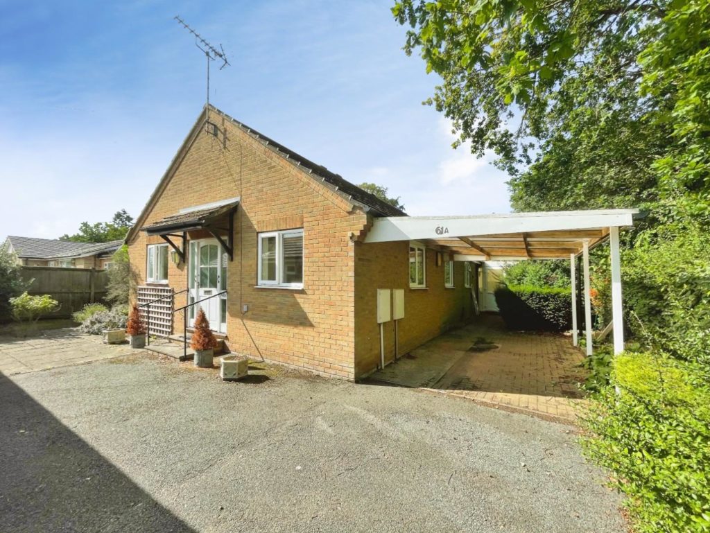 Oaklands Drive, Brandon